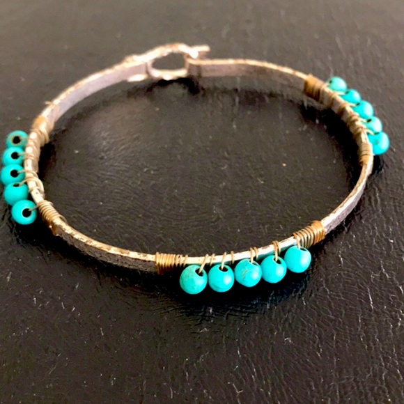 Jewelry - Silver & Turquoise Beaded Bracelet